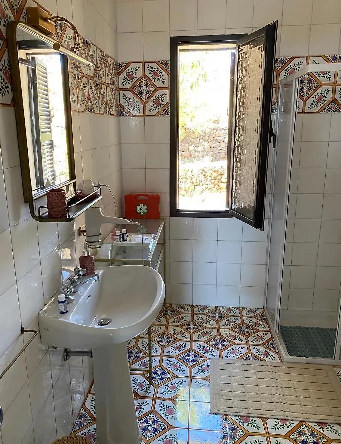 Holiday home Dammuso Pensare Alla Luna San Michele  Italy