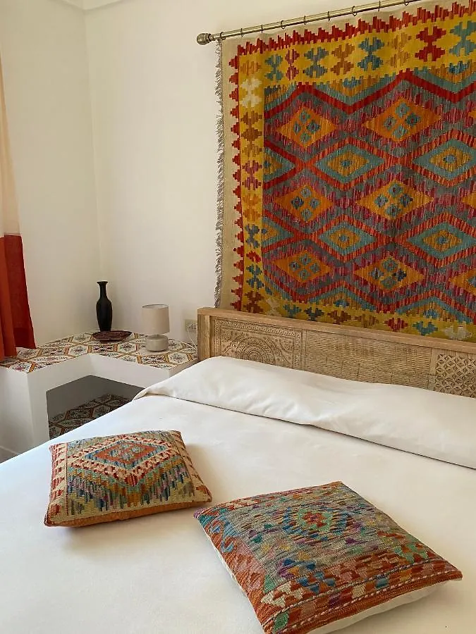Holiday home Dammuso Pensare Alla Luna San Michele