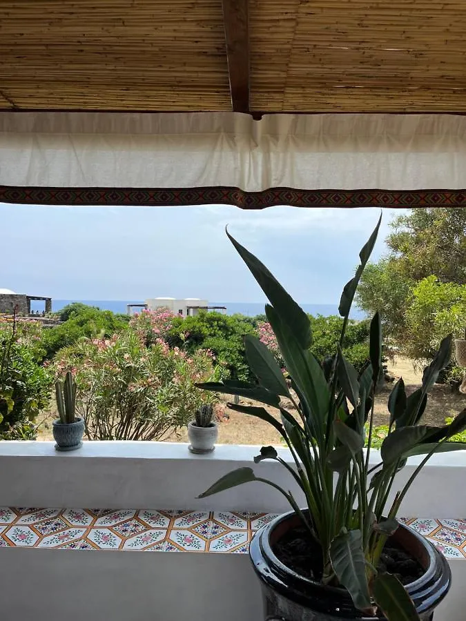 Dammuso Pensare Alla Luna San Michele  0*, San Michele (Pantelleria) Italy