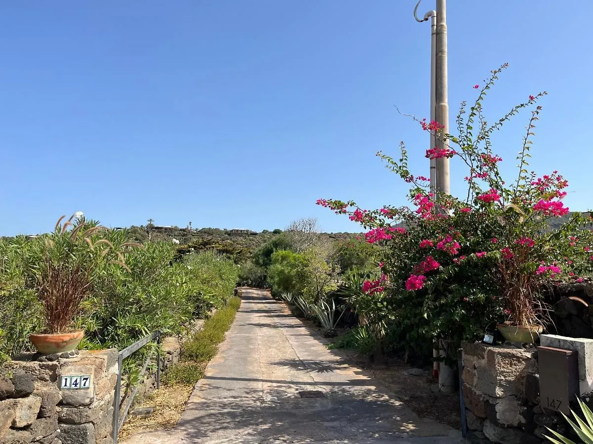 Dammuso Pensare Alla Luna San Michele  0*, San Michele (Pantelleria) Italien